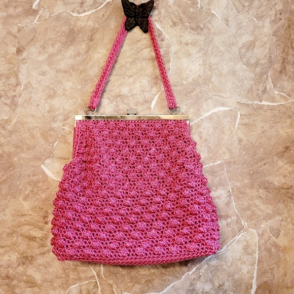 Source Unknown Handbags - Vintage Vibrant Pink Crocheted Popcorn/Bubble Purse with Silver Clasp Closure.